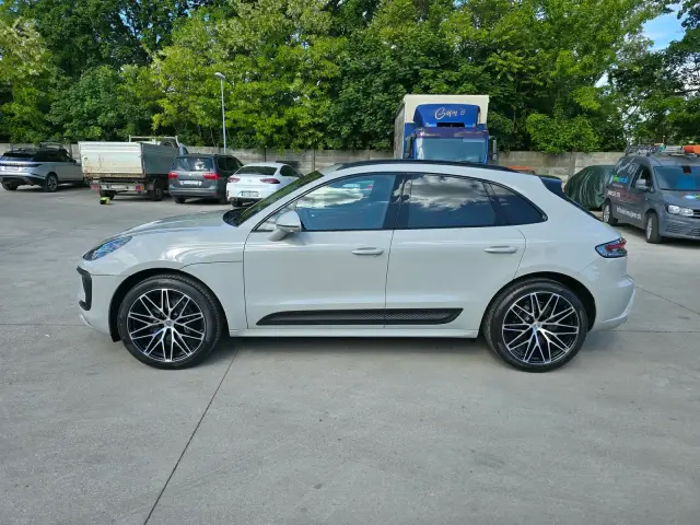 Porsche po čistení, fotka 2
