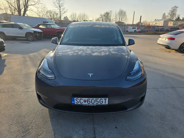 Tesla po čistení, fotka 3