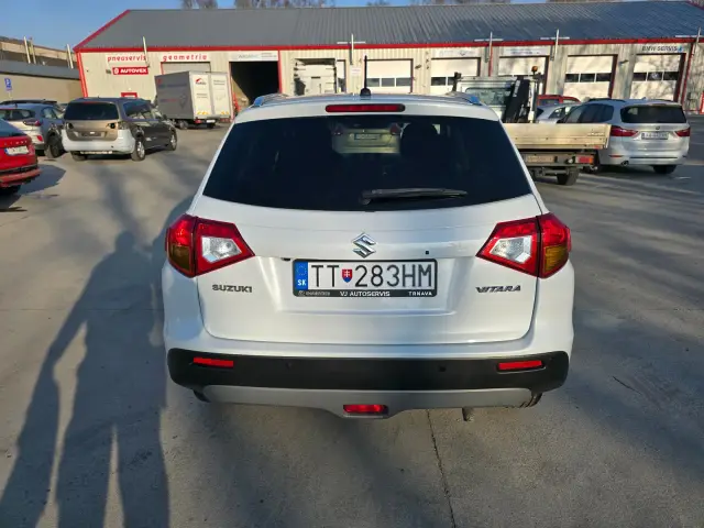 Suzuki Swift po čistení, fotka 8