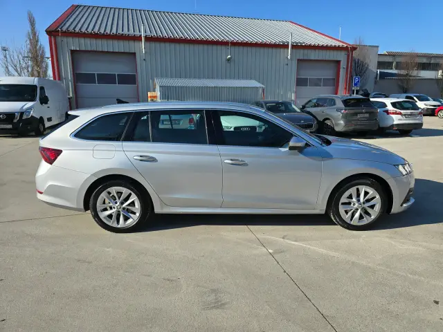 Škoda Octavia po čistení, fotka 5