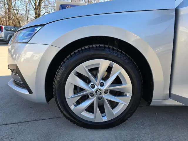 Škoda Octavia po čistení, fotka 9