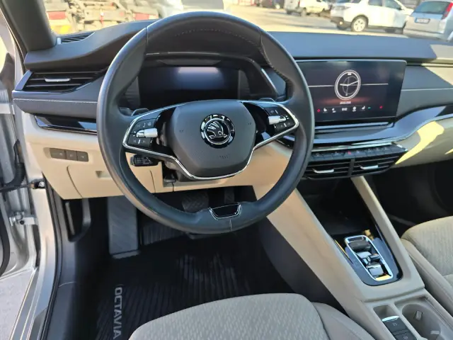 Škoda Octavia po čistení, fotka 10