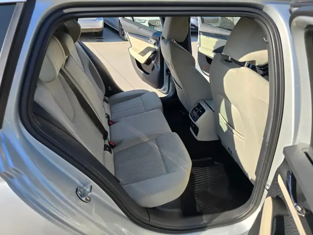 Škoda Octavia po čistení, fotka 19