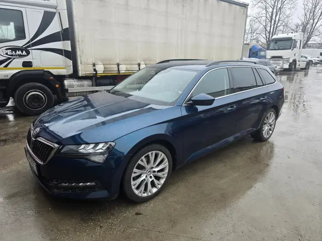Škoda Superb po čistení