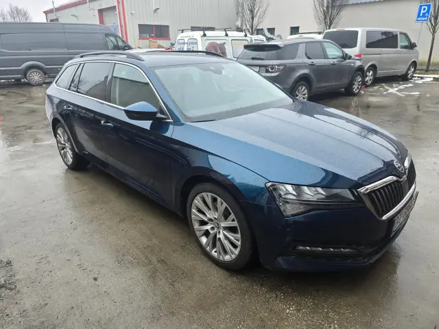 Škoda Superb po čistení, fotka 2