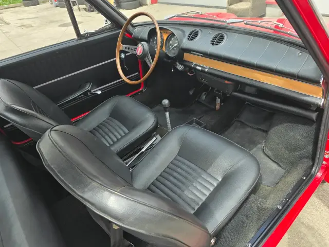 Fiat 850 Sport po čistení, fotka 17