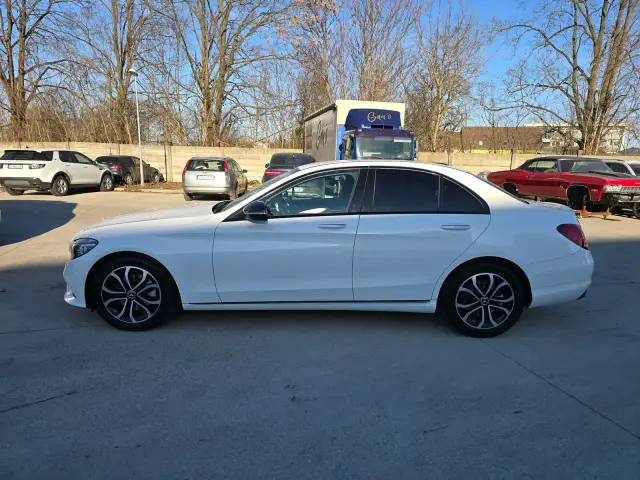 Mercedes C220 po čistení, fotka 7