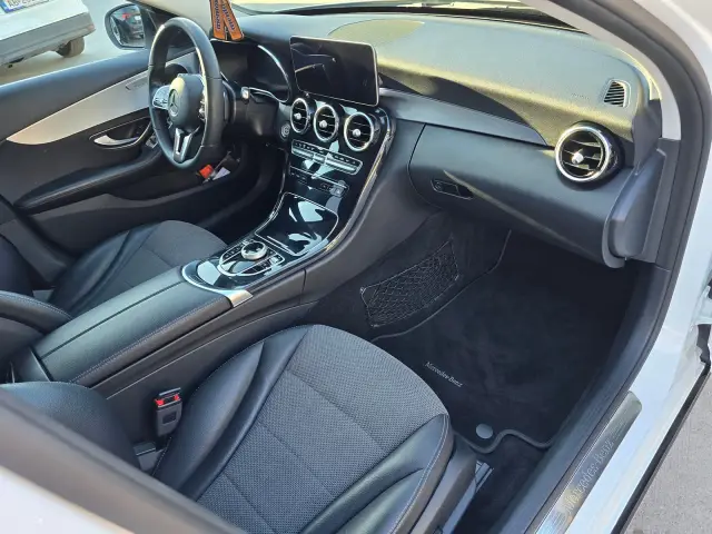Mercedes C220 po čistení, fotka 18