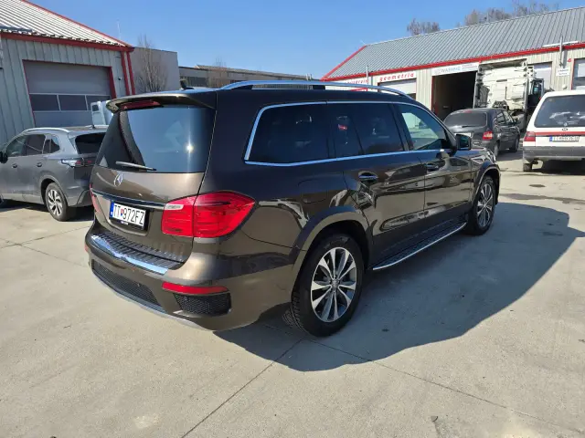 Mercedes GLE po čistení, fotka 5