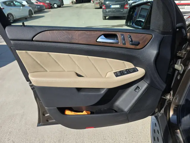 Mercedes GLE po čistení, fotka 9